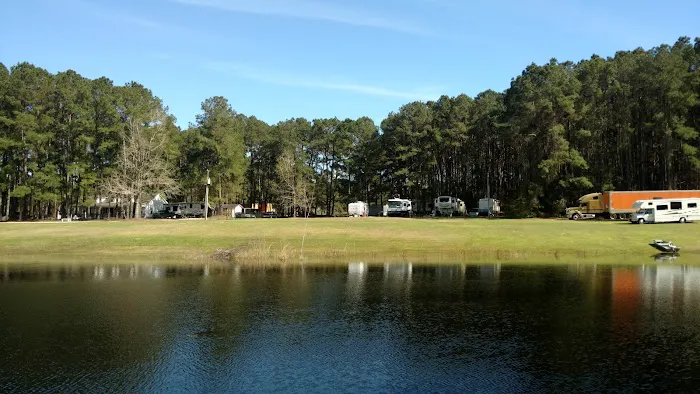 Pondside RV Park Picture 3