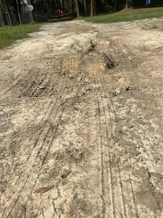 Pondside RV Park Picture 10