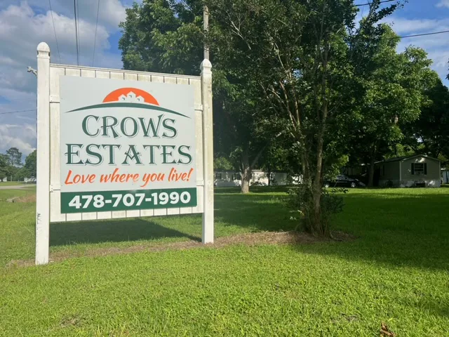 Crows Estates Mobile Home Community Picture 1