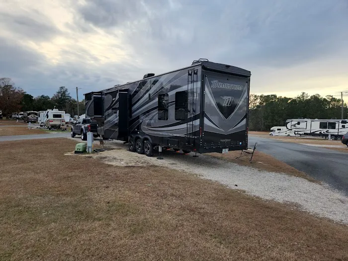 Valdosta Oaks Rv Park Picture 3