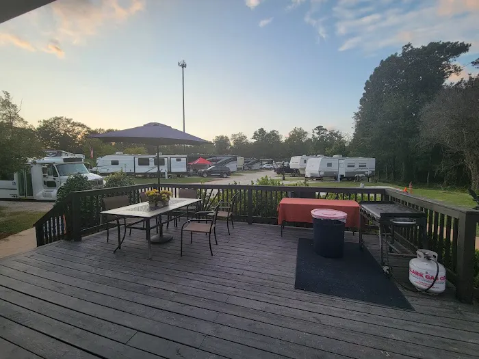 Eagle's Landing RV Park Picture 6