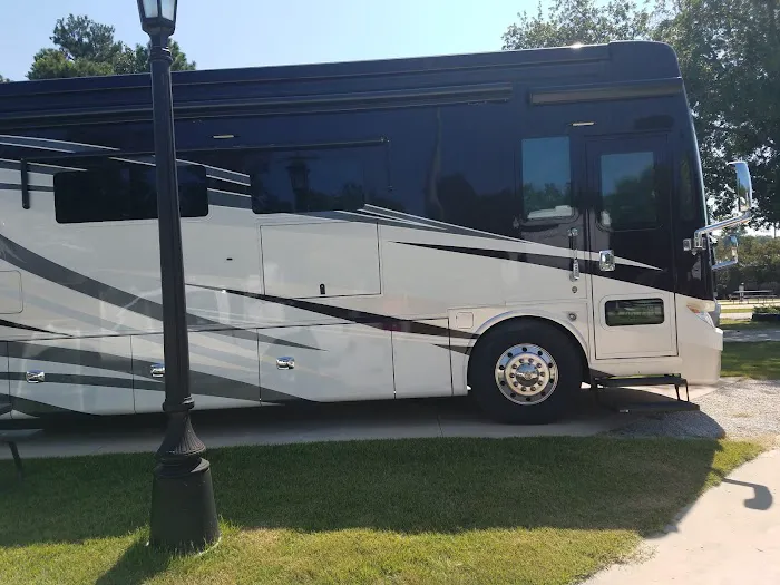 Eagle's Landing RV Park Picture 4