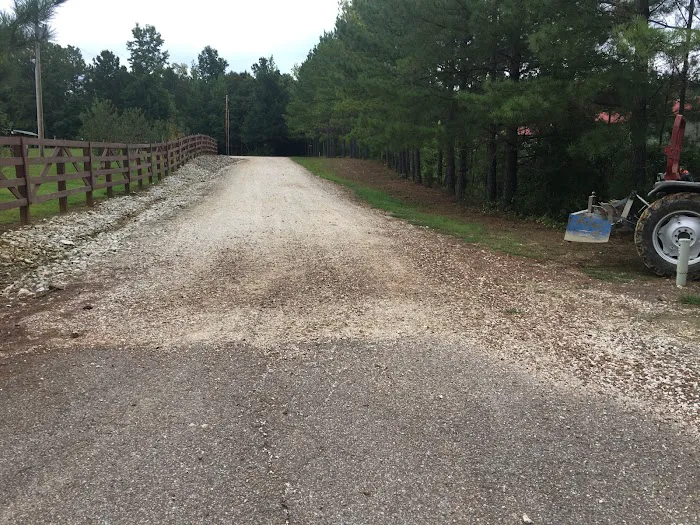 Cedar Ridge RV Park - Birdsong Mini-Storage Picture 7
