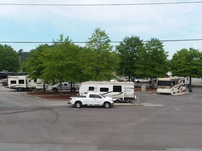 Hoover Met Complex RV Park Picture 10