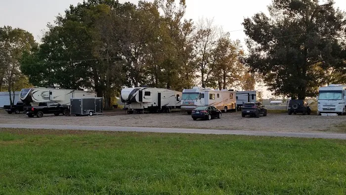 Red Dog campground and Rv Park Picture 2