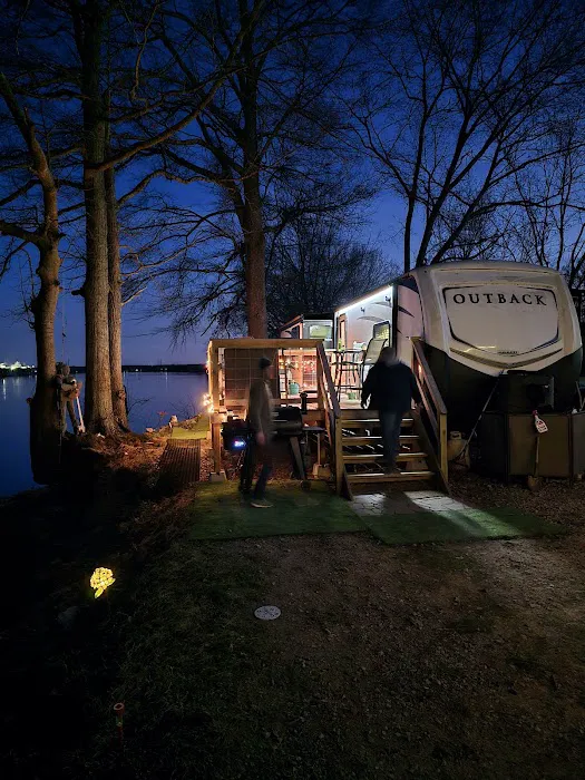 Red Dog campground and Rv Park Picture 9