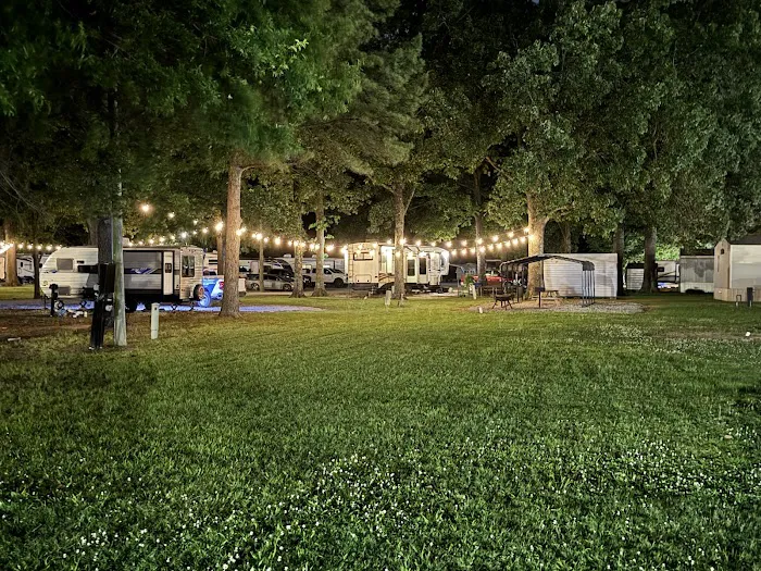 Lucky Camper & RV (Formerly Perkins RV Park) Picture 4