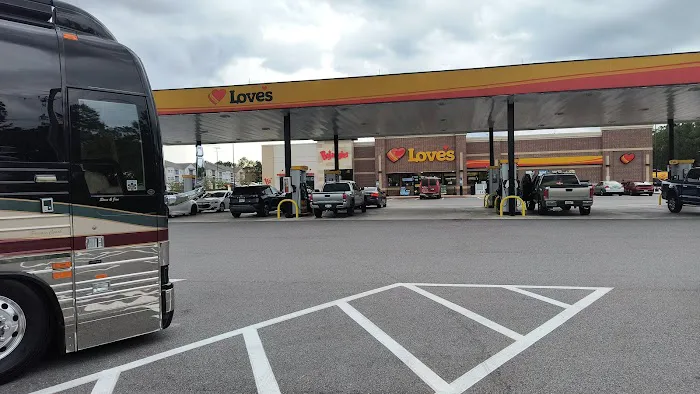 Love's RV Hookup Picture 4