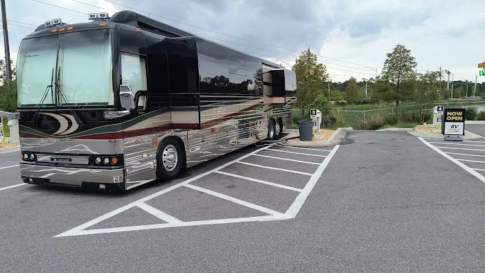 Love's RV Hookup Picture 5