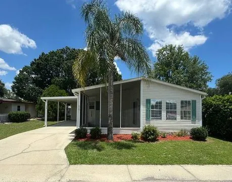 Green Oaks Manor Picture 3