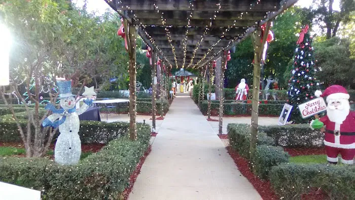 Lake Worth Village Picture 10