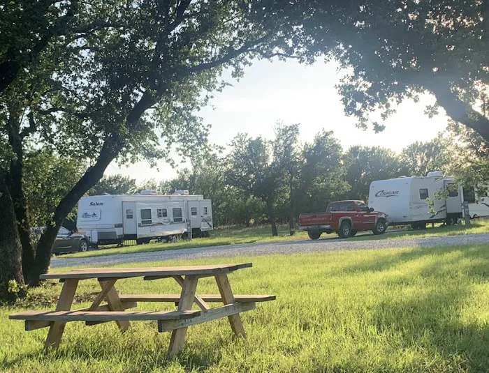 Wandering Oaks RV Resort Picture 8