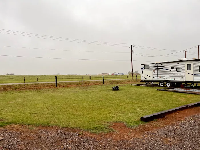 Fort Cobb RV Park and Storage Picture 8