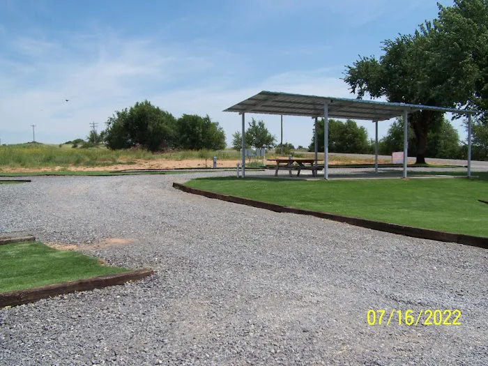 Shortys Hookups RV Park Picture 3