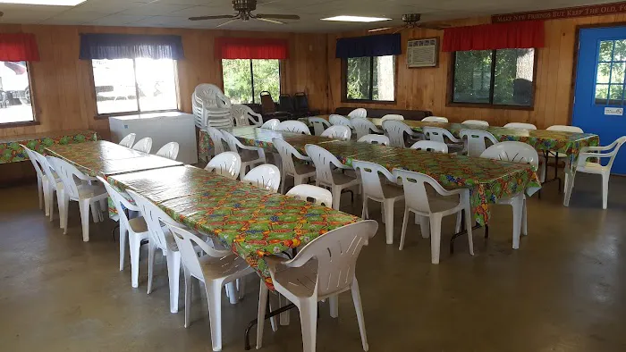 Wanderlust RV Park & Cabins Picture 4