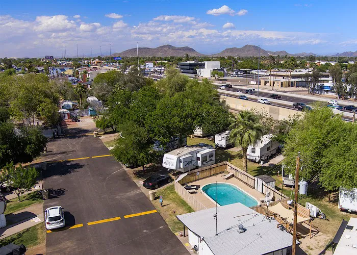 Covered Wagon RV Park Picture 6