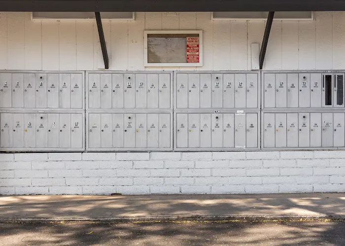 Covered Wagon RV Park Picture 9