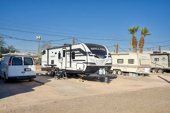 Plaza Verde RV & Mobile Home Park Picture 1