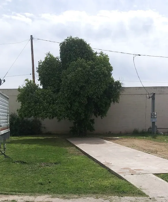 Rose Terrace mobile home & trailer park Picture 3