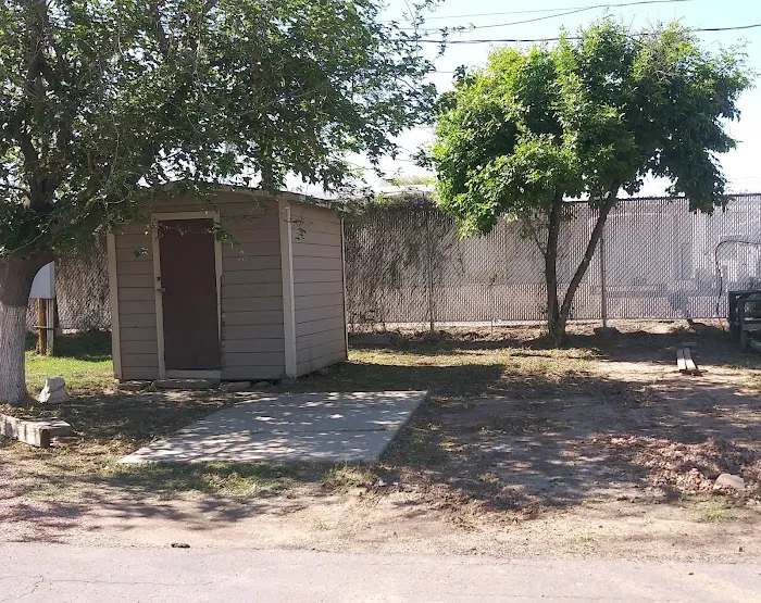 Rose Terrace mobile home & trailer park Picture 10