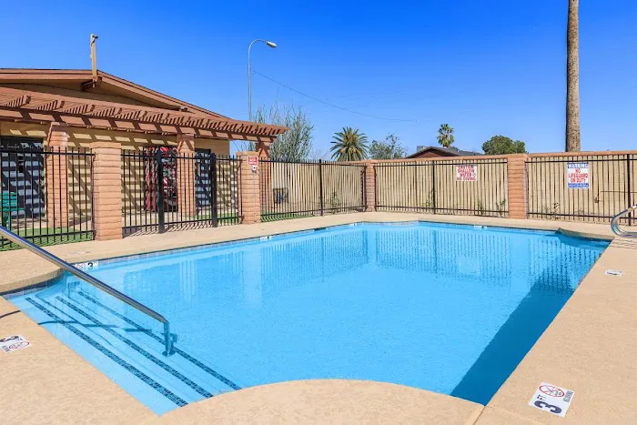 Royal Glen Mobile Home & RV Park Picture 1