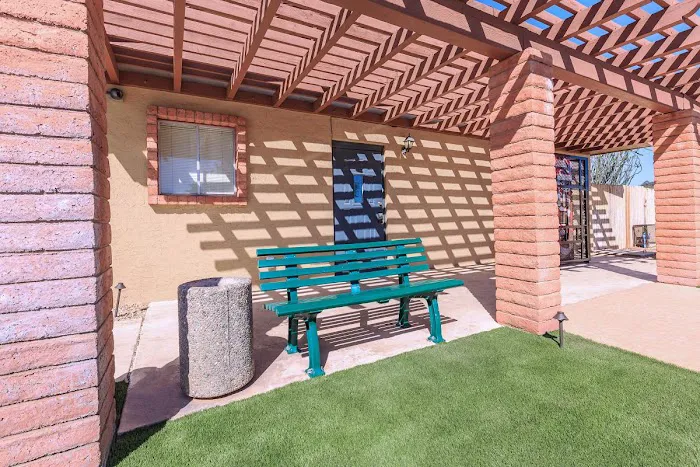 Royal Glen Mobile Home & RV Park Picture 5