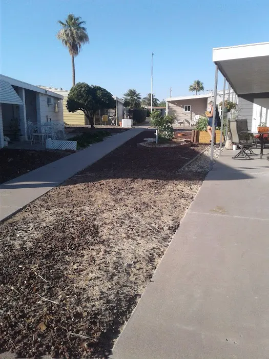 Pueblo Sereno Mobile Home Park Picture 10
