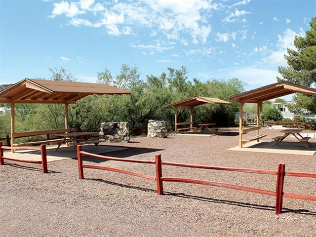 Holiday Spa Picture 9