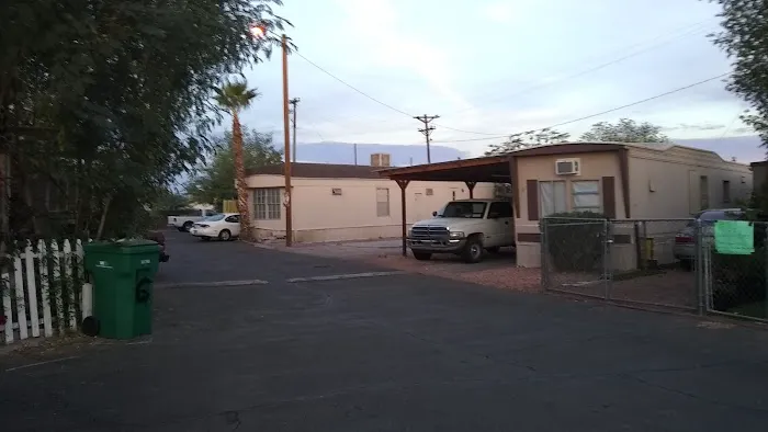 South Mountain Mobile Home Pk Picture 1