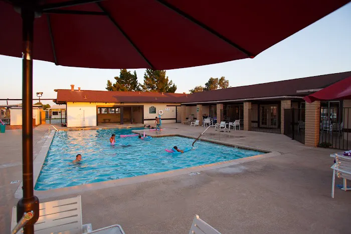 Glendale Cascade Mobile Home Community Picture 2