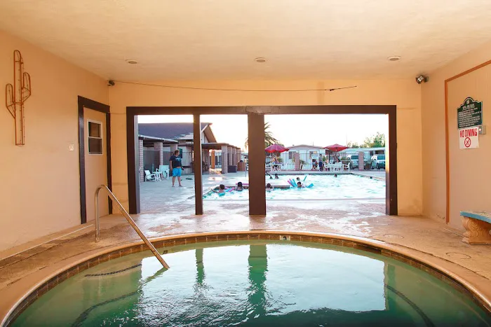 Glendale Cascade Mobile Home Community Picture 1