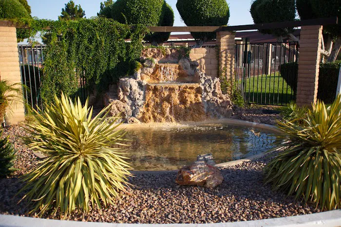 Glendale Cascade Mobile Home Community Picture 3