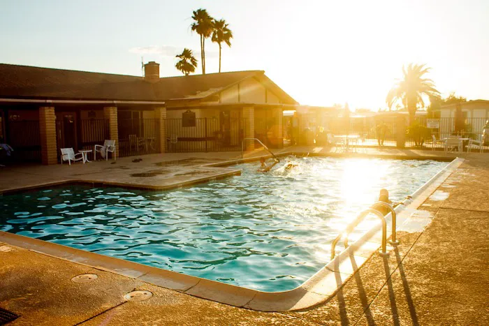 Glendale Cascade Mobile Home Community Picture 5