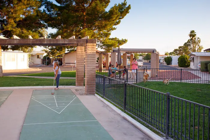 Glendale Cascade Mobile Home Community Picture 10