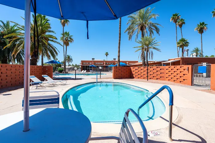 Holiday Village Manufactured Home Community Picture 3