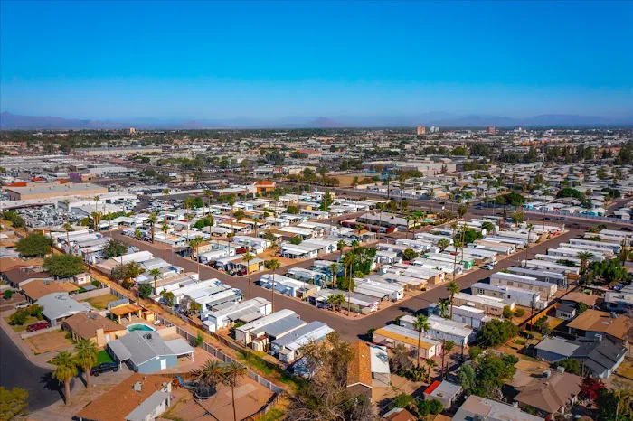 Alma Gardens Picture 9