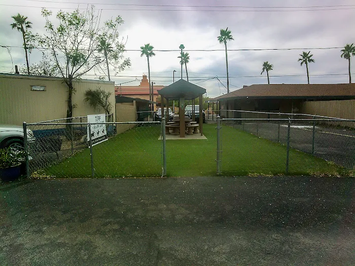 Paradise North Mobile Home Park Picture 6