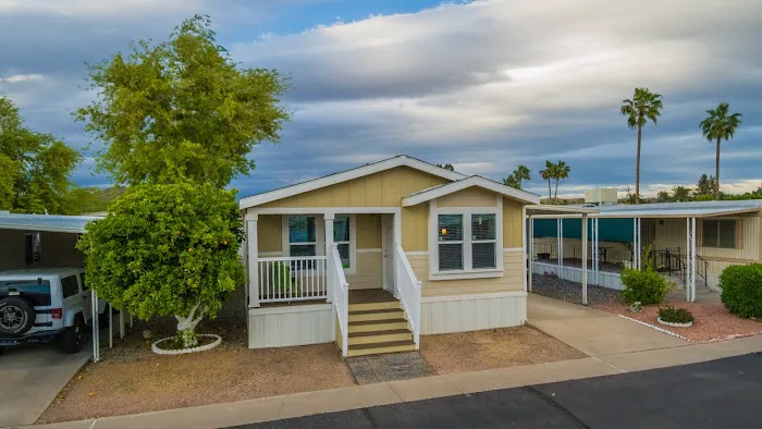 Paradise North Mobile Home Park Picture 2