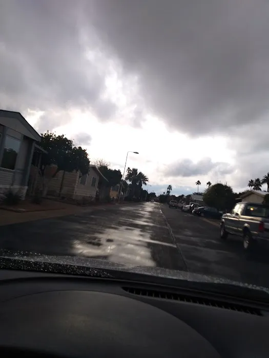 Paradise North Mobile Home Park Picture 6