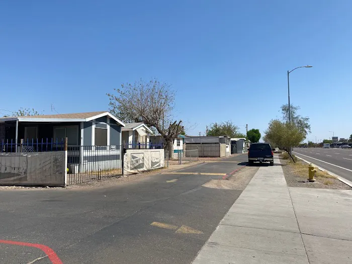 Loma Vista Mobile Home Park Picture 1