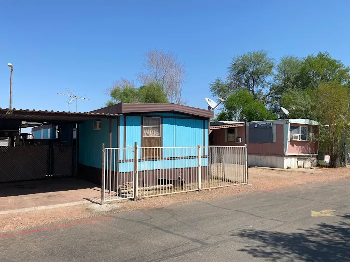 Loma Vista Mobile Home Park Picture 7