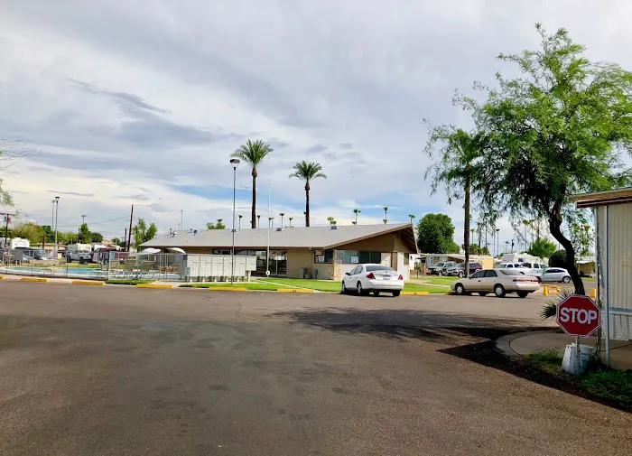 Triple T Mobile Home Park Picture 3