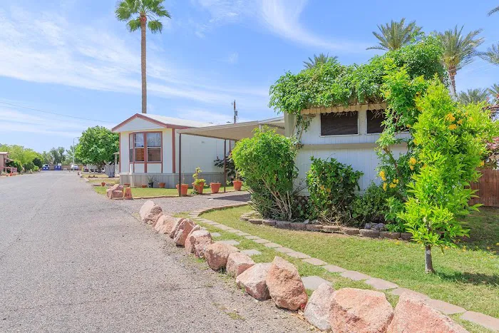 Country Cousins Mobile Home & RV Park Picture 1