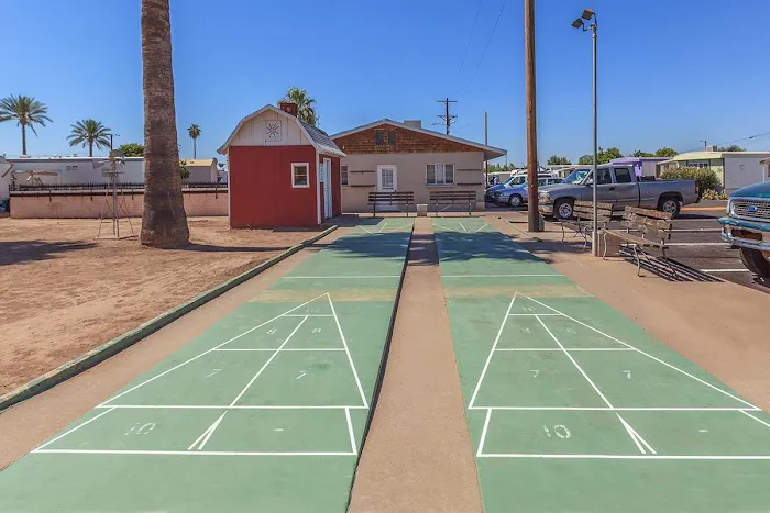 Country Cousins Mobile Home & RV Park Picture 4