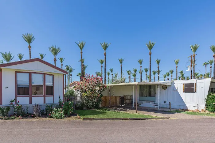 Southern Palms Mobile Home & RV Park Picture 2