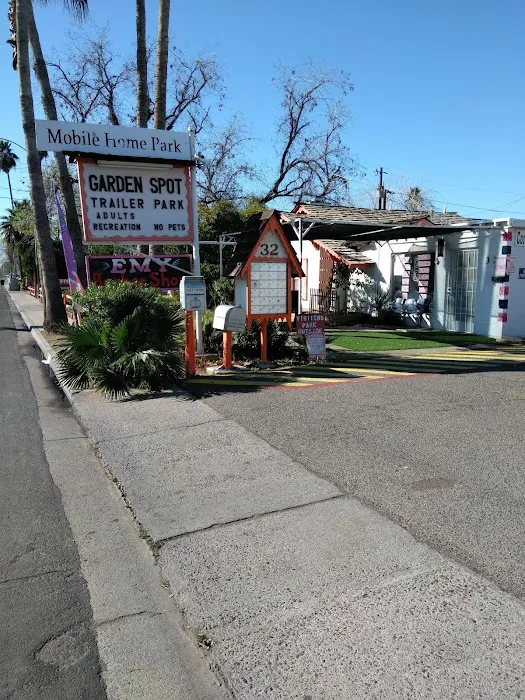 Garden Spot Mobile Home Park Picture 2