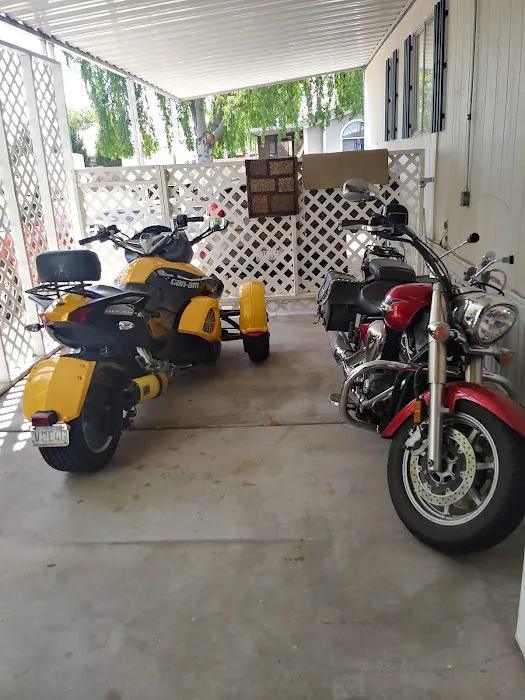 Carefree Manor Picture 8