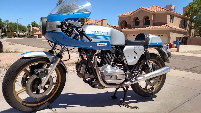 Carefree Manor Picture 9