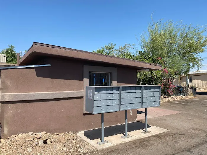 Sierra Vista Mobile Home Park Picture 3