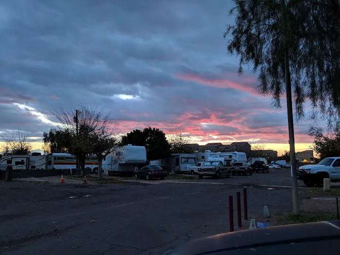 Desert Sands RV Park Picture 5